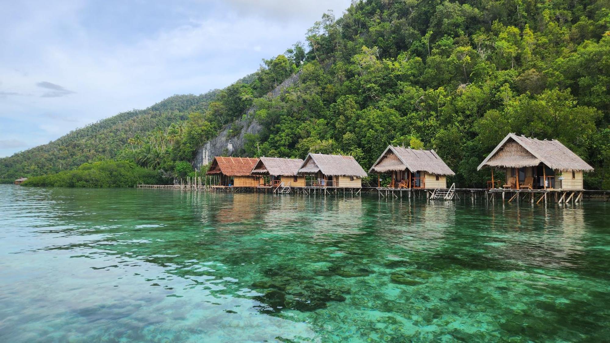 Terimakasih Homestay Pulau Mansuar Exterior foto